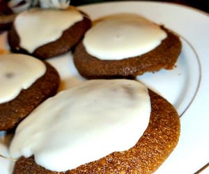 Old-Fashioned Ginger Cream Cookies